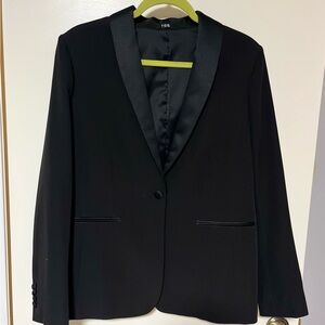 Women’s Black Tuxedo